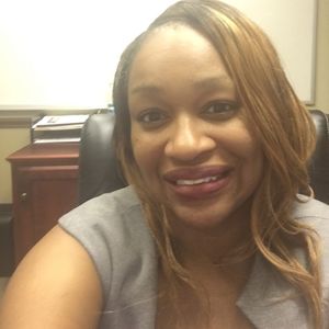 Meet your Posher, Roxanne